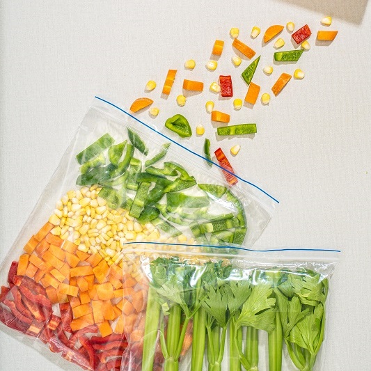 Press-to-close zipper bags